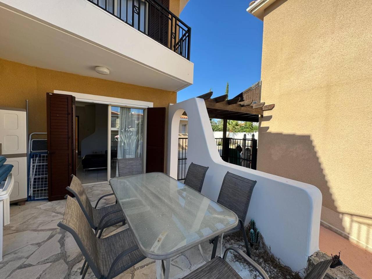 Eden Gardens Villa Пафос Екстериор снимка