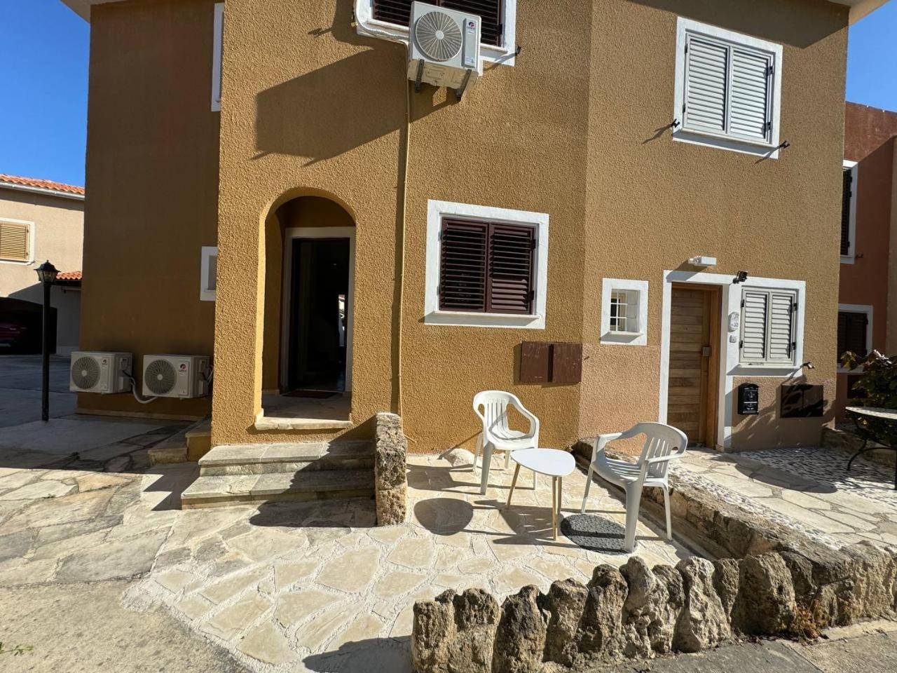 Eden Gardens Villa Пафос Екстериор снимка