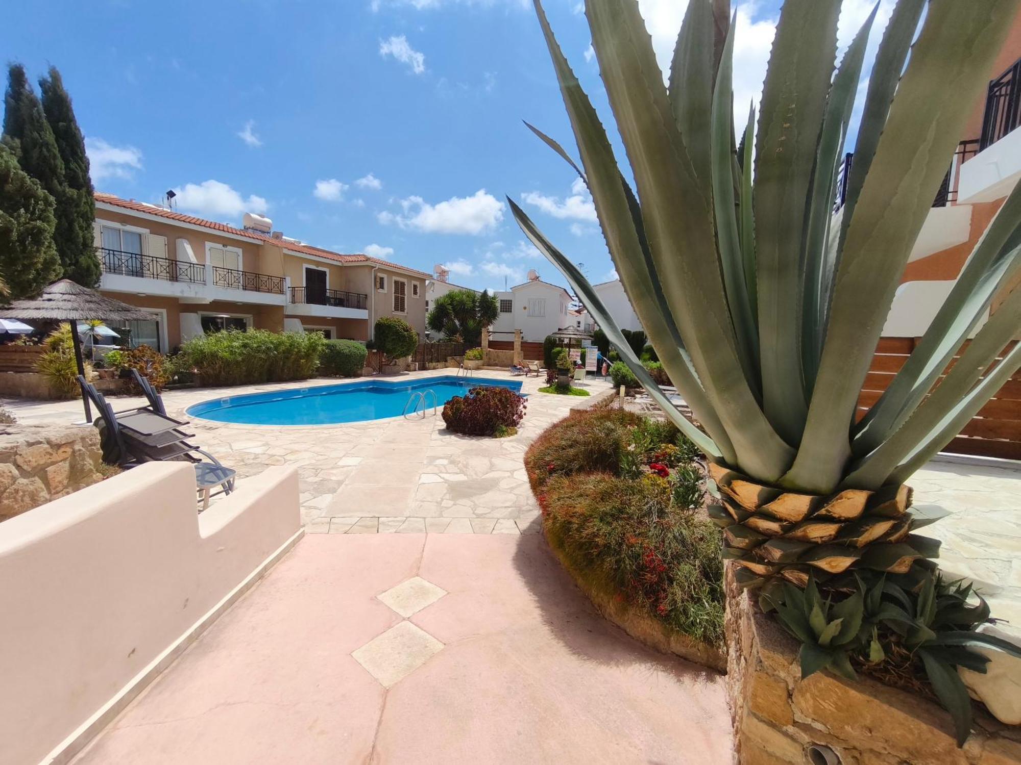Eden Gardens Villa Пафос Екстериор снимка